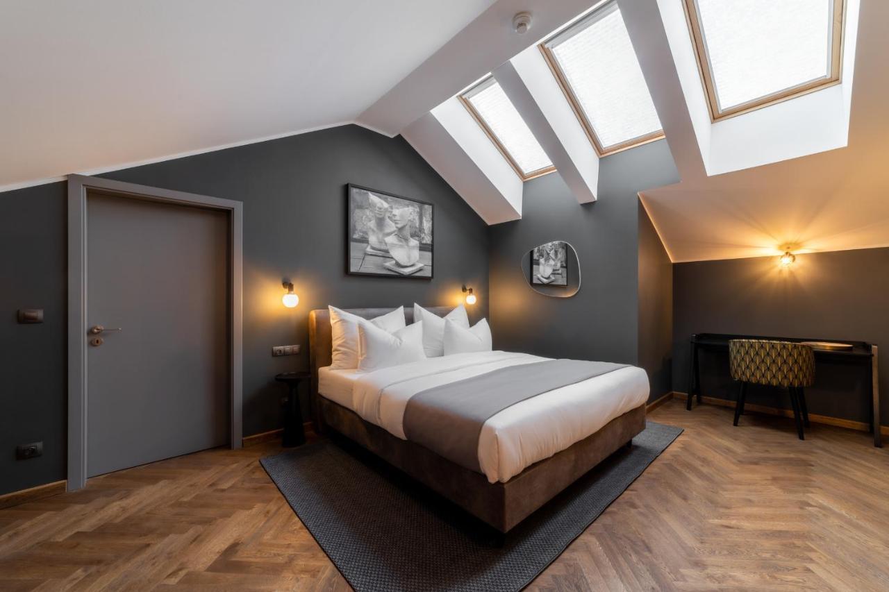 The Viaduct - Suites & More Praga Exterior foto