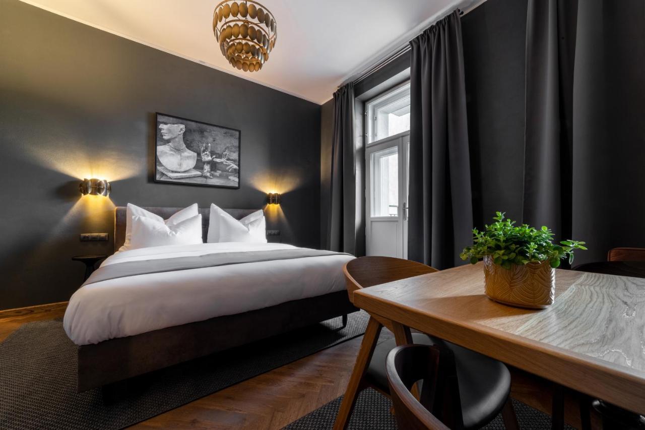 The Viaduct - Suites & More Praga Exterior foto